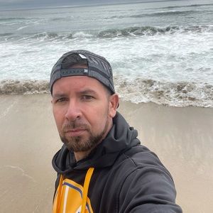 Meet your Posher, Marcos